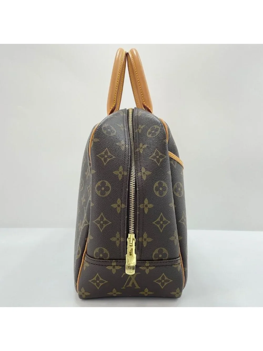 Louis Vuitton Handbag Deauville